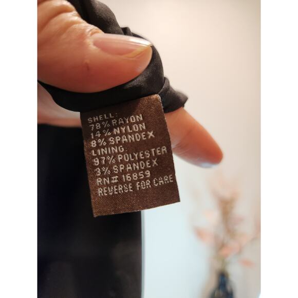 EUC J. McLaughlin Women's Size 2 Geometric & Floral Print Pencil Skirt - Picture 5 of 5